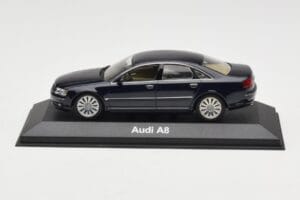 Audi A8 D3 Blue Metallic Light Interior Minichamps 1:43 20000001386003 メタル