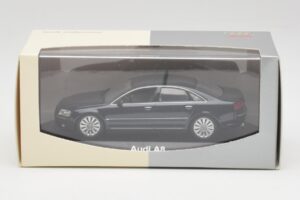 Audi A8 D3 Mauritius ブルー Metallic Minichamps 1:43 5010508123 メタル - 画像 4/4