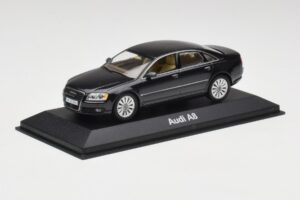 Audi A8 D3 ファントムブラック Minichamps 1:43 5010508133 メタル - 画像 2/4