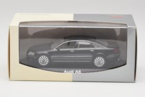 Audi A8 D3 ファントムブラック Minichamps 1:43 5010508133 メタル - 画像 4/4