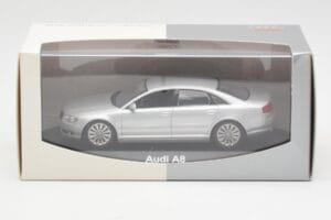 Audi A8 D3 シルバー Minichamps 1:43 20000001386001 メタル - 画像 4/4