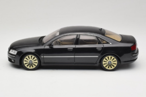 Audi A8 D3 W12 ブラック Kyosho 1:18 5010508135 メタル - 画像 4/8