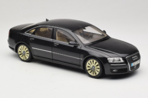 Audi A8 D3 W12 ブラック Kyosho 1:18 5010508135 メタル - 画像 6/8
