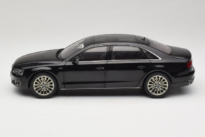 Audi A8L D3 W12 Phantom Black Kyosho 1:18 5011008125 メタル - 画像 4/8
