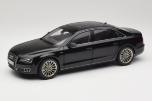 Audi A8L D3 W12 Phantom Black Kyosho 1:18 5011008125 メタル