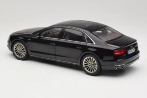 Audi A8L D3 W12 Phantom Black Kyosho 1:18 5011008125 メタル - 画像 7/8