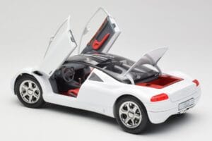 Audi Avus Quattro Alpine White Revell 1:18 08913 メタル - 画像 5/8