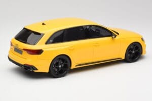 Audi RS4 B9 Avant 25周年記念 Vegas イエロー GT Spirit 1:18 GT935 レジン - 画像 2/6