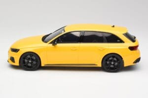 Audi RS4 B9 Avant 25周年記念 Vegas イエロー GT Spirit 1:18 GT935 レジン - 画像 3/6