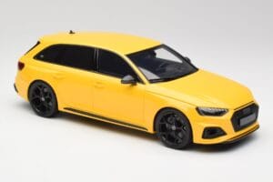 Audi RS4 B9 Avant 25周年記念 Vegas イエロー GT Spirit 1:18 GT935 レジン - 画像 4/6