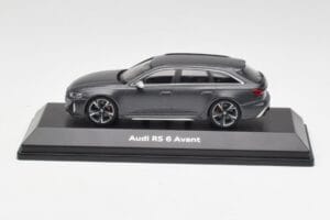 Audi RS6 C8 Avant グレー メタリック Minichamps 1:43 5012016231 メタル