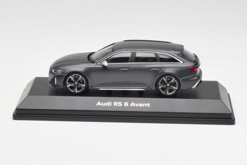 Audi RS6 C8 Avant グレー メタリック Minichamps 1:43 5012016231 メタル
