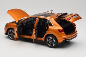 Audi Q3 F3 Orange Metallic Paudi Model 1:18 05962Q32019 メタル - 画像 5/8