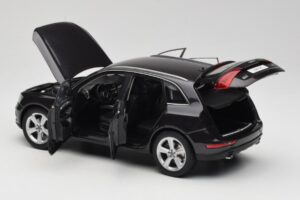 Audi Q5 8R Lava Grey Kyosho 1:18 09242LG メタル - 画像 5/8