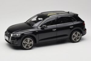 Audi Q5L FY ブラック Paudi Model 1:18 26732 メタル