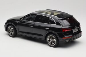 Audi Q5L FY ブラック Paudi Model 1:18 26732 メタル - 画像 7/8