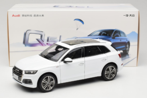 Audi Q5L FY ホワイト Paudi Model 1:18 30694 メタル - 画像 8/8