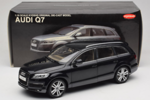 Audi Q7 ブラック Kyosho 1:18 09221BK メタル - 画像 8/8