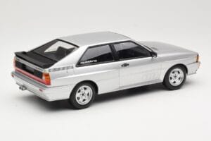 Audi Quattro B2 シルバー Minichamps 1:18 155016122 メタル - 画像 2/6