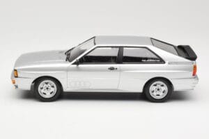 Audi Quattro B2 シルバー Minichamps 1:18 155016122 メタル - 画像 3/6