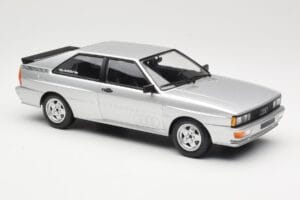Audi Quattro B2 シルバー Minichamps 1:18 155016122 メタル - 画像 4/6