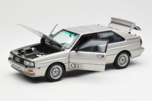 Audi Quattro LWB シルバー AUTOart 1:18 70303 メタル - 画像 2/8