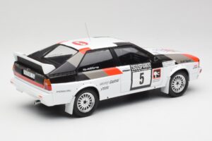 Audi Quattro #5 H. Mikkola / A. Hertz 1000 Lakes Rally 1982 IXO 1:18 18RMC094B メタル - 画像 2/6