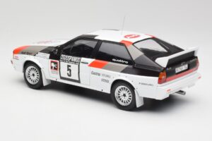 Audi Quattro #5 H. Mikkola / A. Hertz 1000 Lakes Rally 1982 IXO 1:18 18RMC094B メタル - 画像 5/6