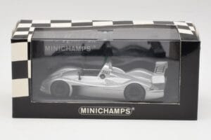 Audi R10 Concept Ice シルバー Metallic Minichamps 1:43 AUDI001 メタル - 画像 4/4