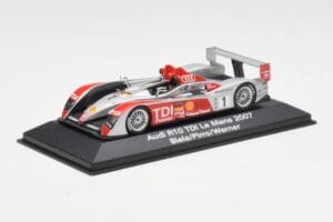 Audi R10 TDI LMP1 #1 F. Biela / E. Pirro / M. Werner 24 Hours of Le Mans 2007 Minichamps 1:43 5020700213 メタル - 画像 2/4