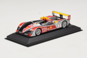 Audi R10 TDI LMP1 #2 R. Capello / T. Kristensen 2007 Minichamps 1:43 400071602 メタル - 画像 2/4