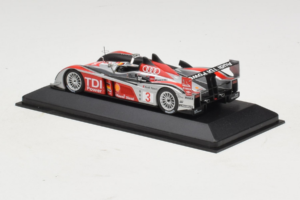 Audi R10 TDI LMP1 #3 L. Luhr / A. Premat 2008 Minichamps 1:43 400089803 メタル - 画像 3/4