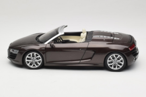 Audi R8 5.2 Spyder Teak Brown Kyosho 1:18 5010918525 メタル - 画像 4/8