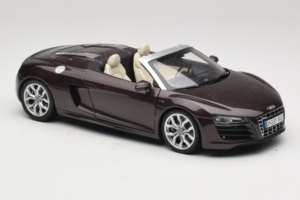 Audi R8 5.2 Spyder Teak Brown Kyosho 1:18 5010918525 メタル - 画像 6/8