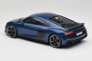Audi R8 Ascari Blue Jada 1:18 5011918451 メタル - 画像 5/6