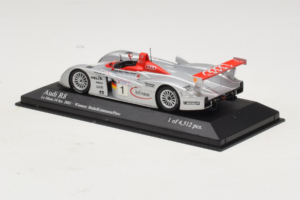 Audi R8 LMP #1 F. Biela / E. Pirro / T. Kristensen 24 Hours of Le Mans Winner 2001 Minichamps 1:43 400011201 メタル - 画像 3/4