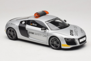 Audi R8 Safety Car 24 Hours of Le Mans 2008 Kyosho 1:18 09214DTM メタル - 画像 6/8