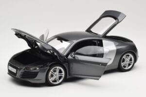 Audi R8 Type 42 4.2 Daytona Grey Kyosho 1:18 5010618425 メタル - 画像 2/8