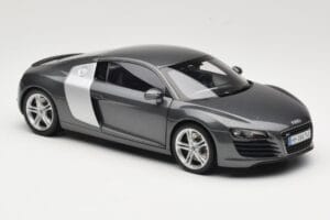Audi R8 Type 42 4.2 Daytona Grey Kyosho 1:18 5010618425 メタル - 画像 6/8