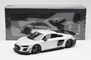 Audi R8 V10 GT RWD グレー GT Spirit 1:18 GT461 レジン - 画像 6/6