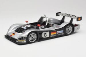 Audi R8R LMP #8 F. Biela / E. Pirro / D. Theys 24 Hours of Le Mans 1999 Maisto 1:18 538881 メタル
