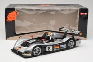 Audi R8R LMP #8 F. Biela / E. Pirro / D. Theys 24 Hours of Le Mans 1999 Maisto 1:18 538881 メタル - 画像 8/8