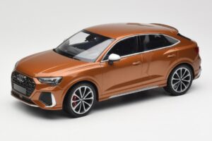 Audi RS Q3 Sportback 8U Brown Metallic Minichamps 1:18 155018104 メタル