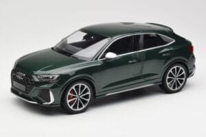 Audi RS Q3 Sportback 8U Green Metallic Minichamps 1:18 155018102 メタル