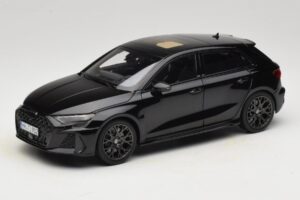 Audi RS3 8Y Sportback Myth Black Norev 1:18 188388 メタル