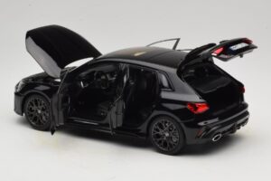 Audi RS3 8Y Sportback Myth Black Norev 1:18 188388 メタル - 画像 5/8