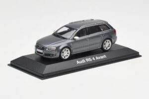 Audi RS4 B7 Avant グレー Minichamps 1:43 5010509223 メタル - 画像 2/4