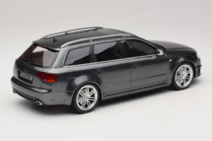 Audi RS4 B7 グレー Otto 1:18 OT721 レジン - 画像 2/6