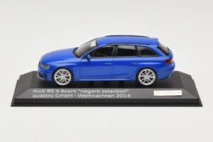 Audi RS4 B8 Avant Nogaro Blue クリスマス セレクション 2014 Minichamps 1:43 AUDI003 メタル
