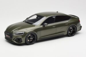 Audi RS5 B9 Competition Sportback グリーン GT Spirit 1:18 GT469 レジン